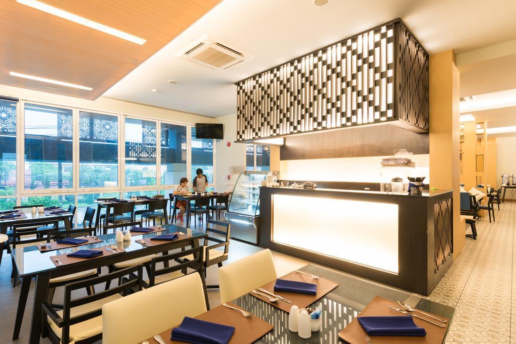 Grand Vista Hotel Chiangrai-Sha Extra Plus Чианграй Экстерьер фото