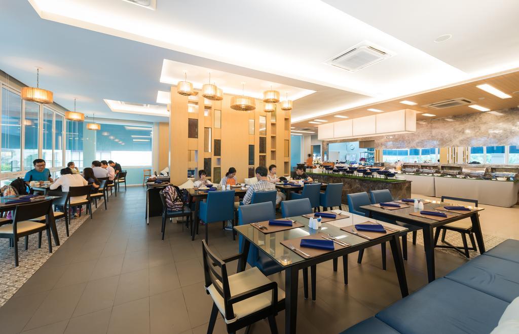 Grand Vista Hotel Chiangrai-Sha Extra Plus Чианграй Экстерьер фото