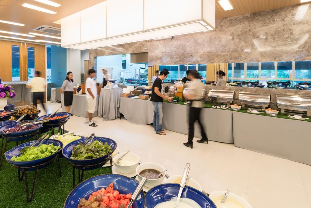 Grand Vista Hotel Chiangrai-Sha Extra Plus Чианграй Экстерьер фото