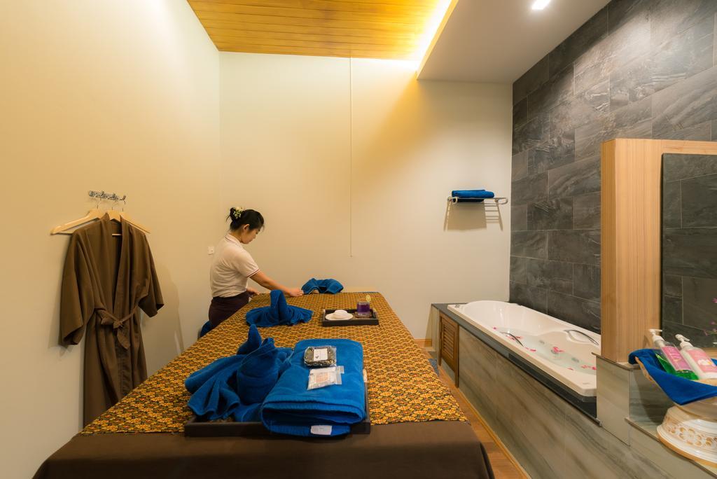 Grand Vista Hotel Chiangrai-Sha Extra Plus Чианграй Экстерьер фото